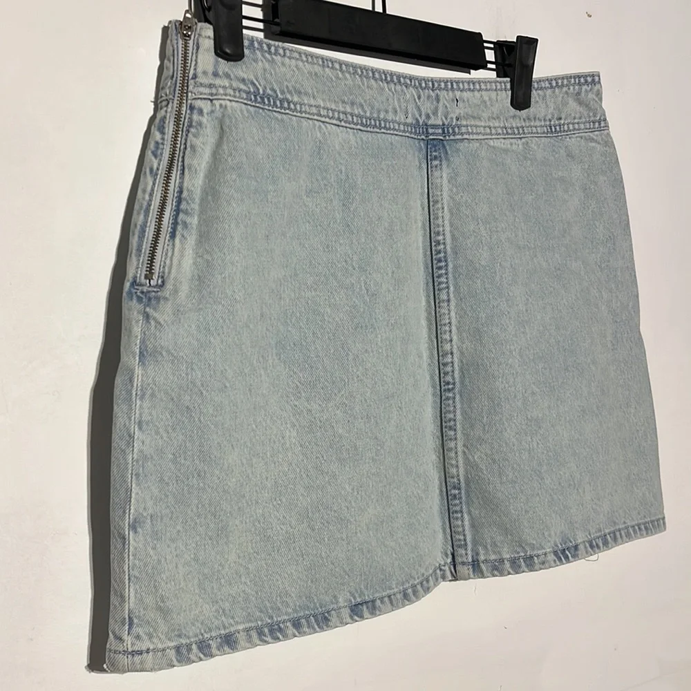 NEW ZARA Light Wash Denim Skirt Size Large